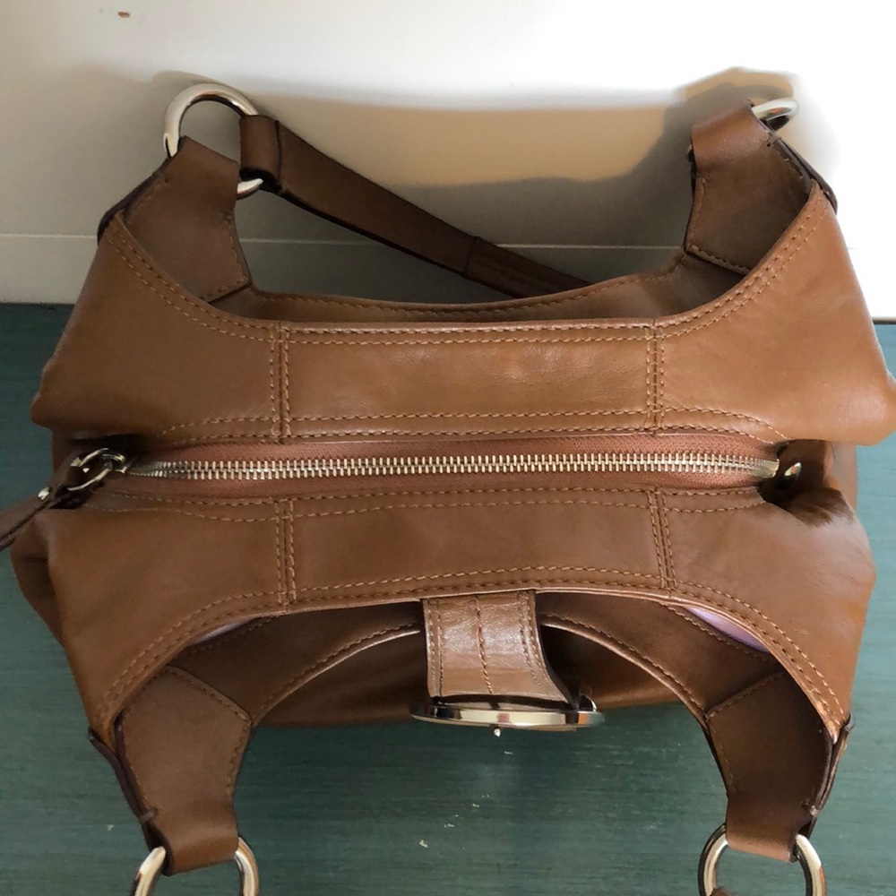 Coach purse - Picture 3 of 8